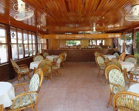 Ilhan Hotel 2*