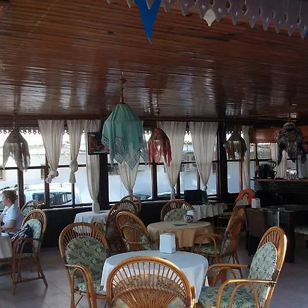 Ilhan Hotel Side