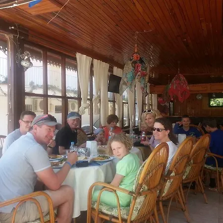 Hotel Ilhan 2*