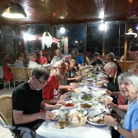 Ilhan Hotel 2*